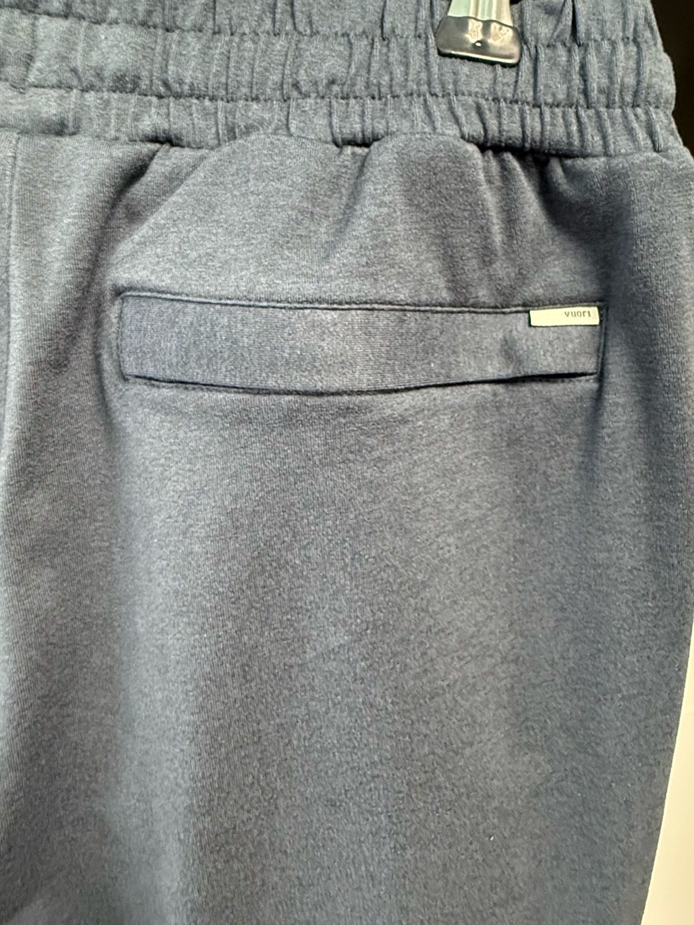 Vuori Men's Performance Joggers - Size Small - Picture 10 of 16